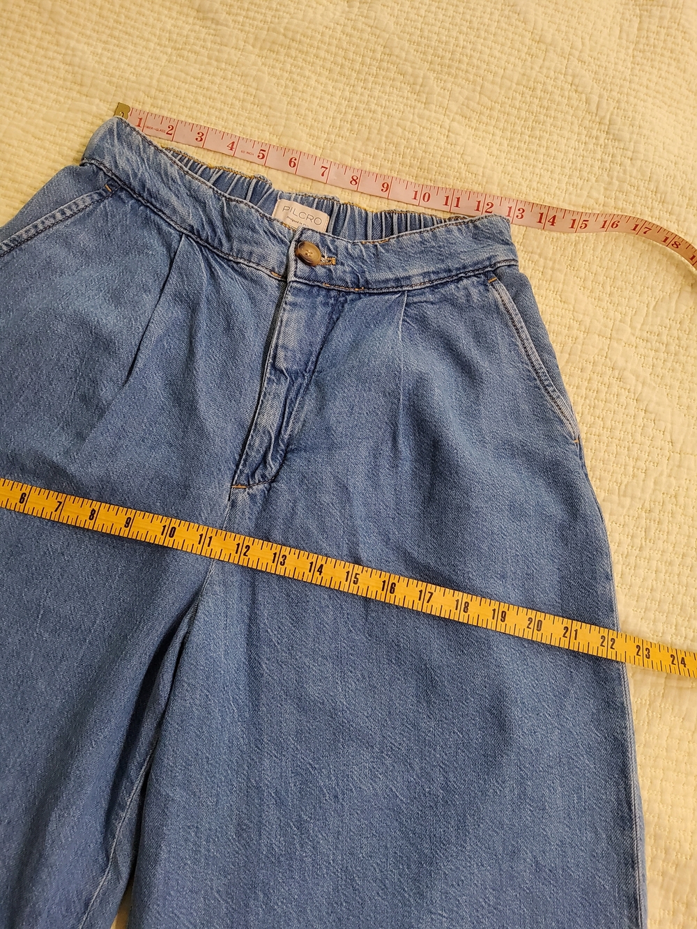 Pilcro Pleated High-Rise Wide-Leg Culotte Crop Jeans Size 27 - Picture 8 of 10